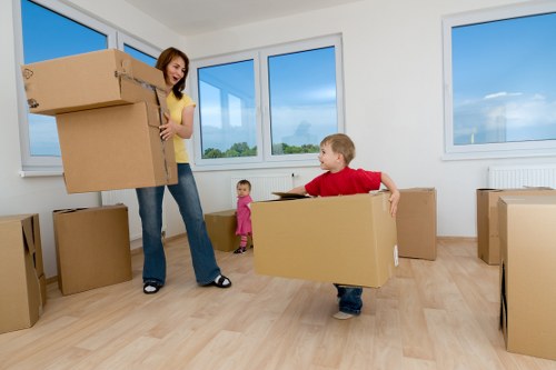 Office relocation support with packing and unpacking services in Saintpancras