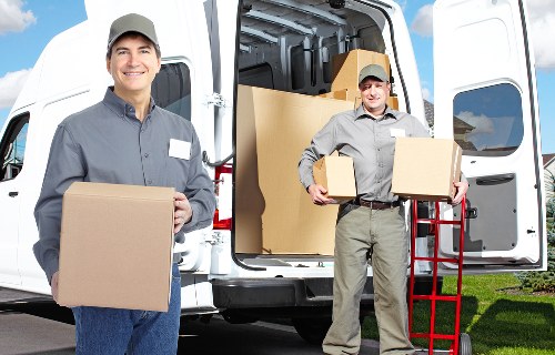Residential removals with furniture handling in Saintpancras