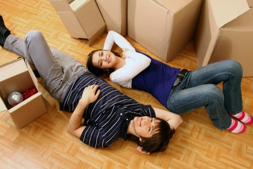 Durable cardboard boxes suitable for Saintpancras packing needs